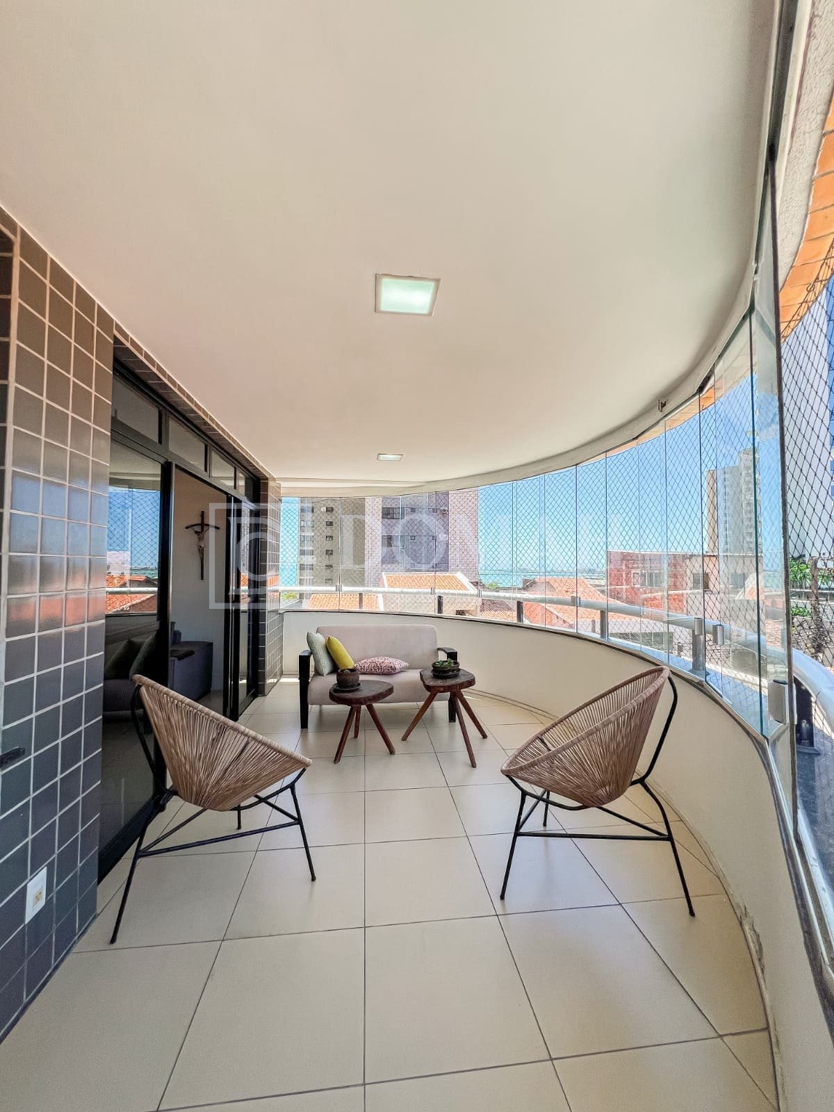 Apartamento 3 quartos à venda a poucos metros da Av Beira Mar - Foto 1