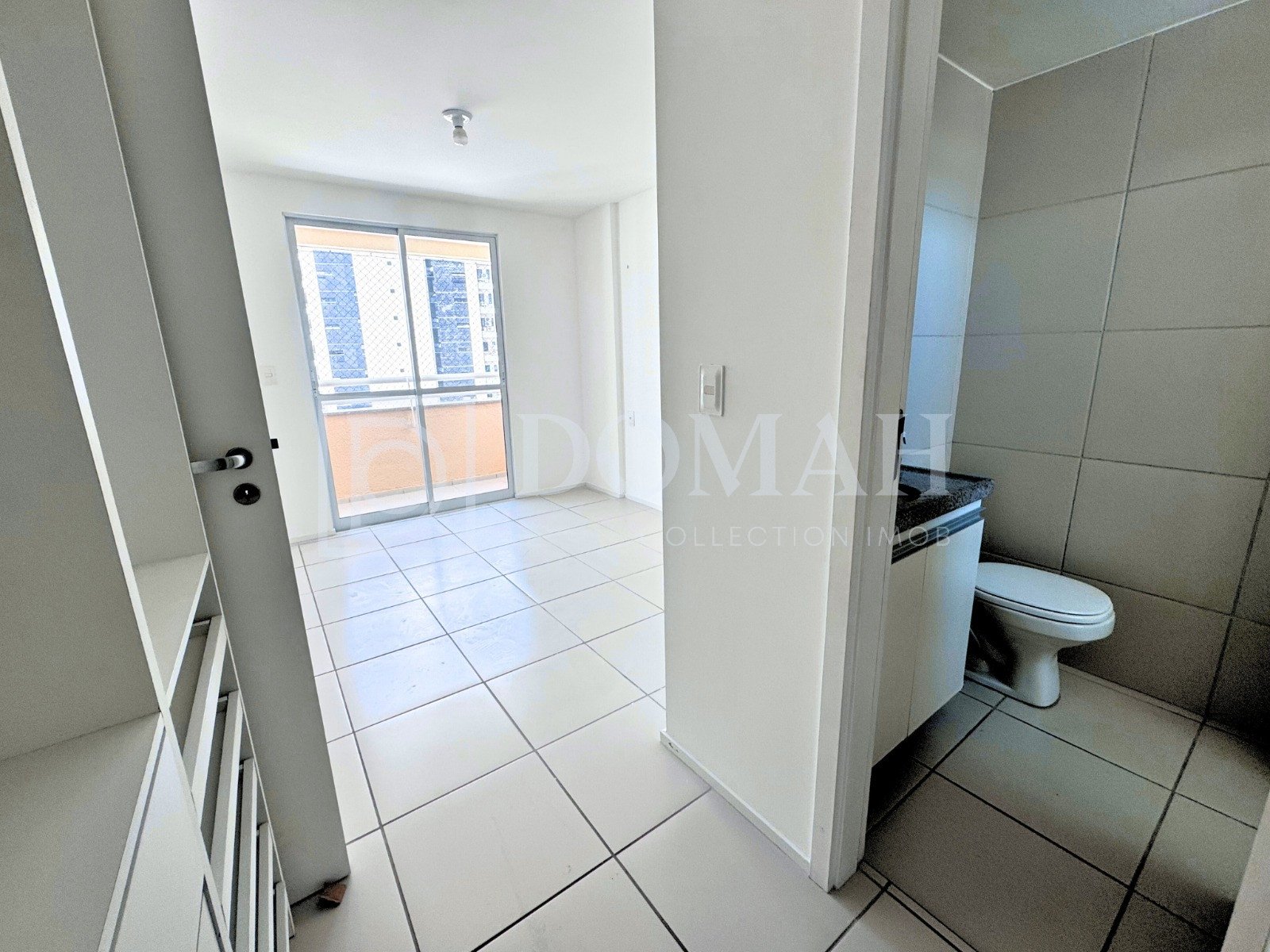 Foto 13 do imóvel Apartamento Exclusivo Frente à Praça no Parque Del Sol | 73 m² - Portal de Ávila