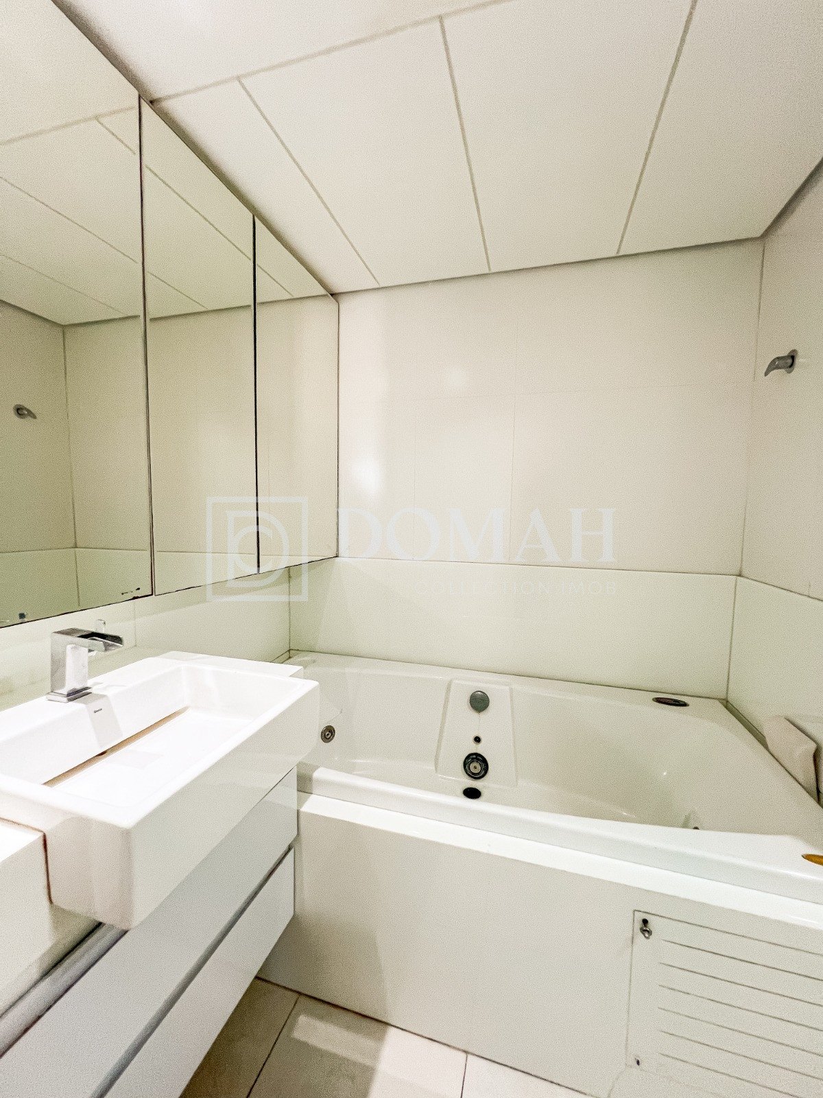 Seu refúgio na Beira-Mar | 70 m², 1 quarto amplo com vista para o mar - Foto 5