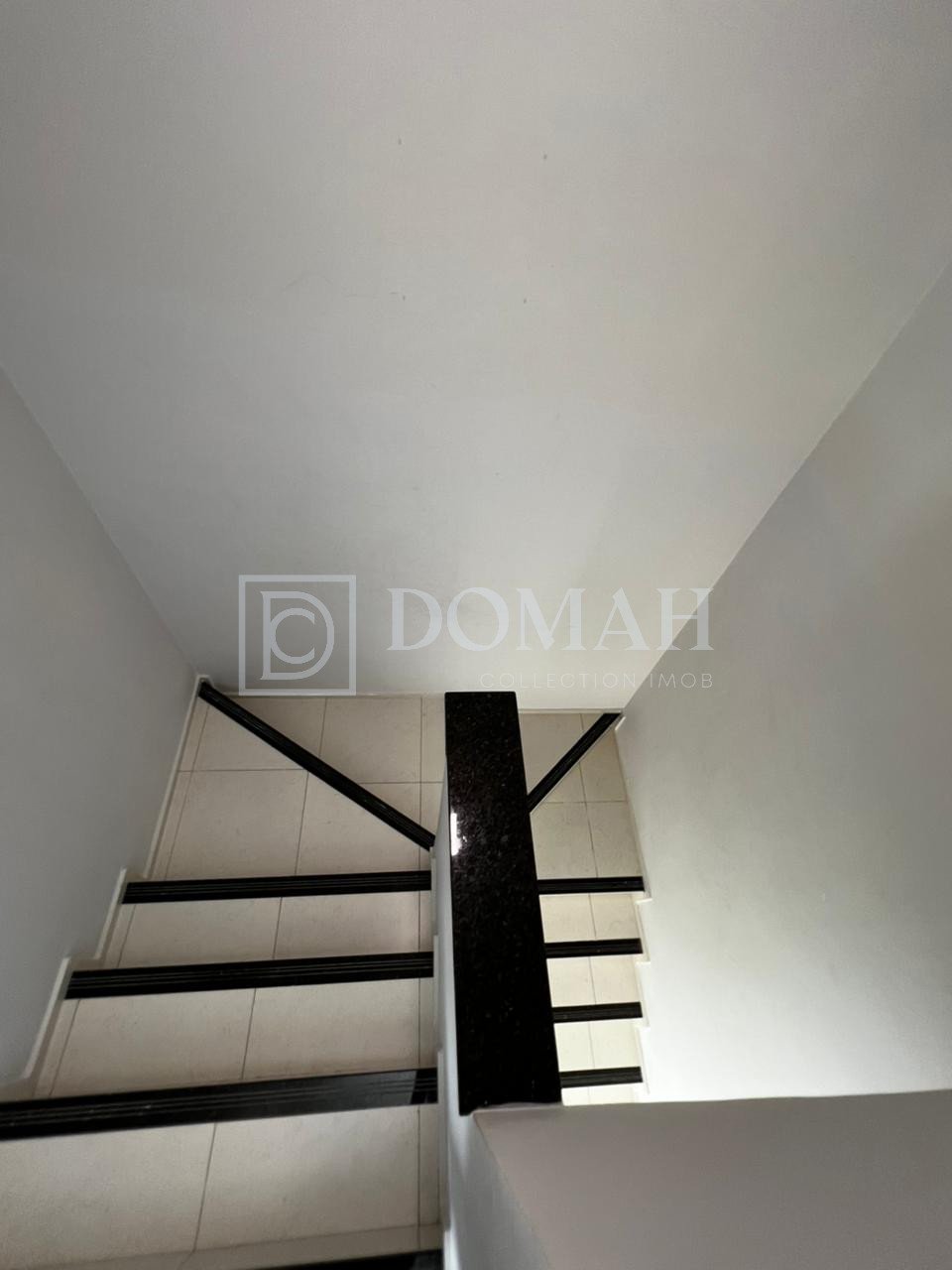 Foto 19 do imóvel Casa Duplex em Condomínio Eusébio