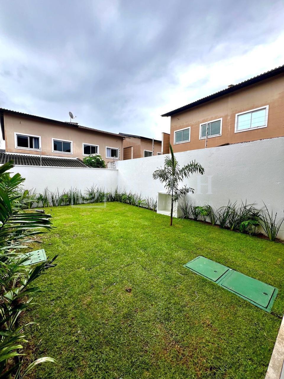 Foto 21 do imóvel Casa duplex em condomínio fechado no Eusébio