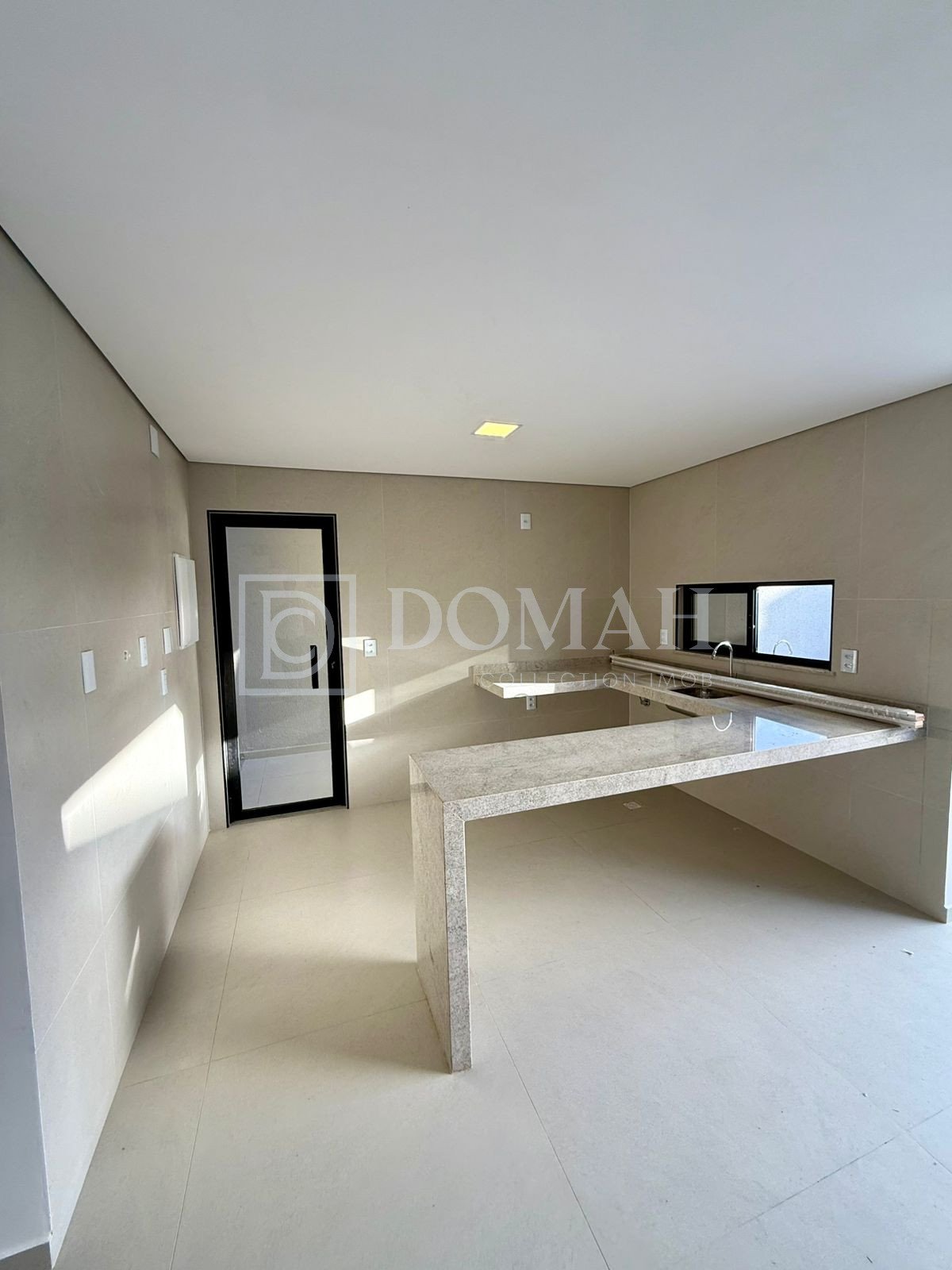 Foto 7 do imóvel Casa duplex em rua privativa