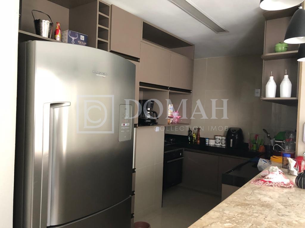 Foto 8 do imóvel CASA DUPLEX SOLTA DE RUA