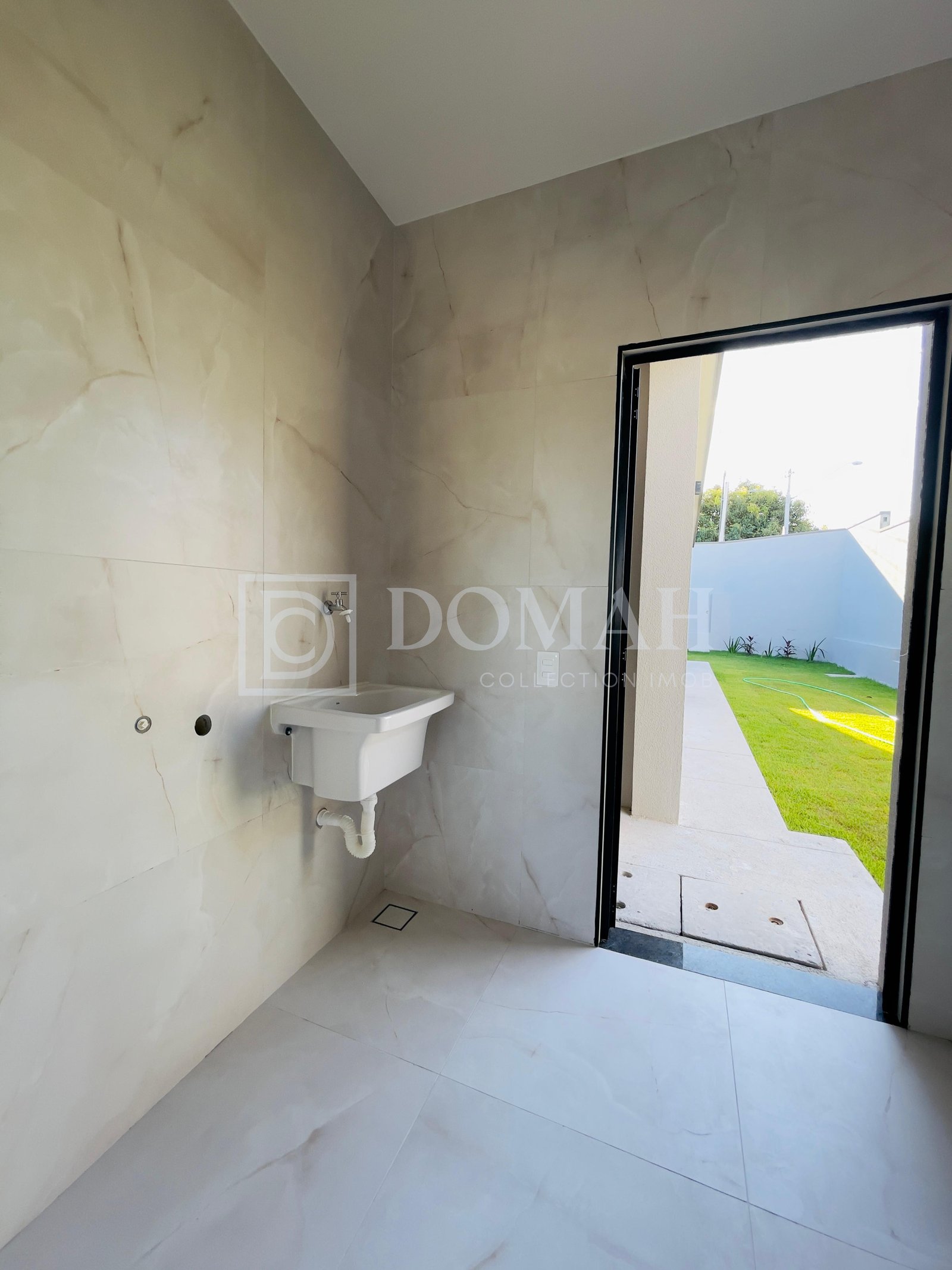 Foto 28 do imóvel CASA PLANA EM RUA PRIVATIVA - EVIDENCE