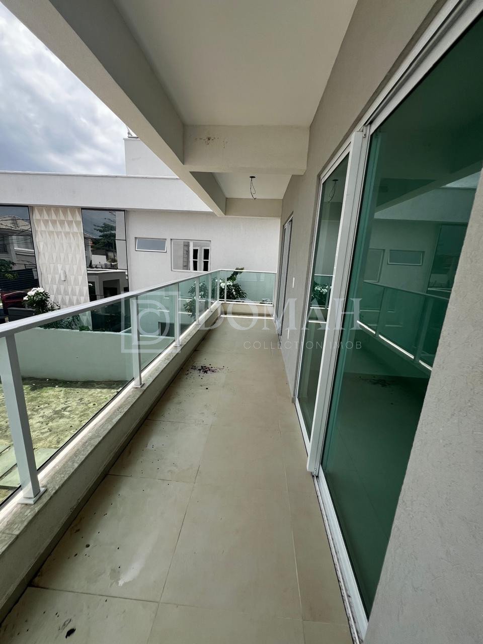 Foto 19 do imóvel Casa Duplex em Condomínio no Eusébio com três suítes